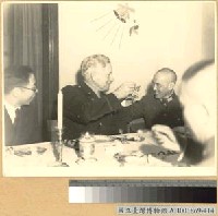 藏品(蔣主席與美大使赫爾利)的圖片